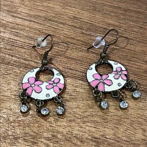 🌸Floral Chandelier Pink and White Enamel Drop Earrings with Crystal Accents